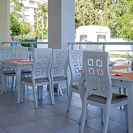 מלון Garden Nevis